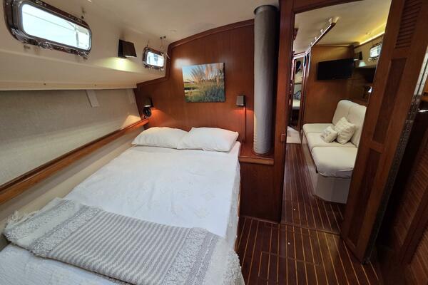 Solace 38ft Island Packet Yacht For Sale