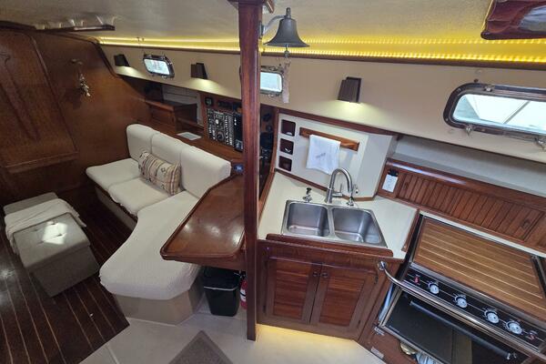 Solace 38ft Island Packet Yacht For Sale