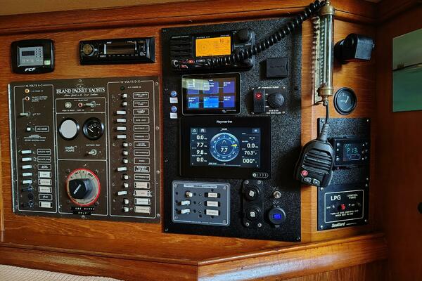 Solace 38ft Island Packet Yacht For Sale