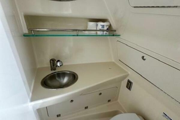 28ft Boston Whaler Yacht For Sale