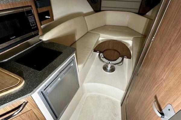 28ft Boston Whaler Yacht For Sale