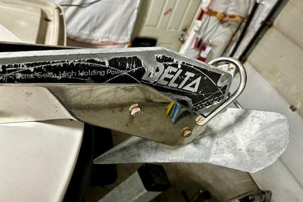 28ft Boston Whaler Yacht For Sale