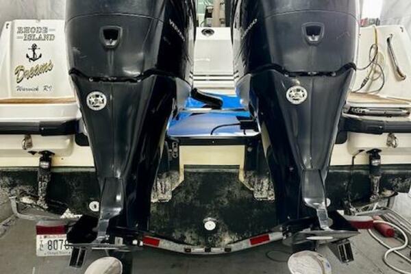 28ft Boston Whaler Yacht For Sale