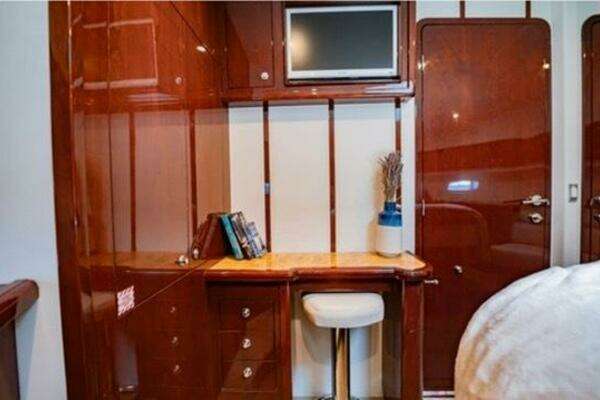 Neptunus 62 Flybridge Yacht For Sale