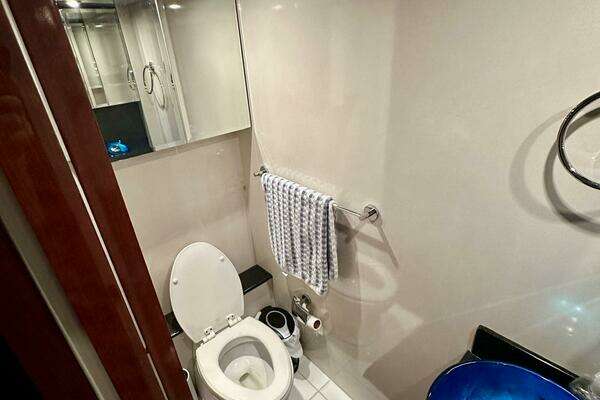 Neptunus 62 Flybridge Yacht For Sale