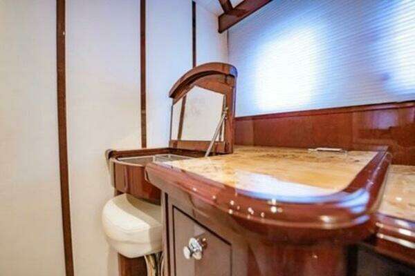 Neptunus 62 Flybridge Yacht For Sale