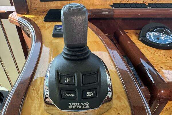 Neptunus 62 Flybridge Yacht For Sale