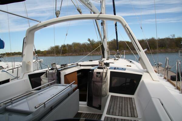 Knot On Call 41ft Beneteau Yacht For Sale