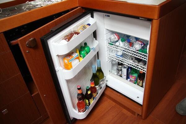 Knot On Call 41ft Beneteau Yacht For Sale