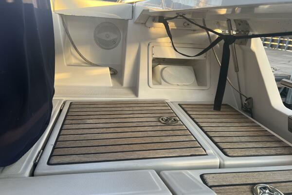 Knot On Call 41ft Beneteau Yacht For Sale