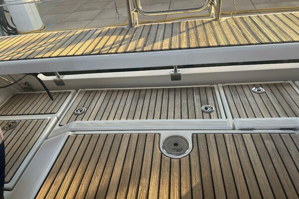 Knot On Call 41ft Beneteau Yacht For Sale