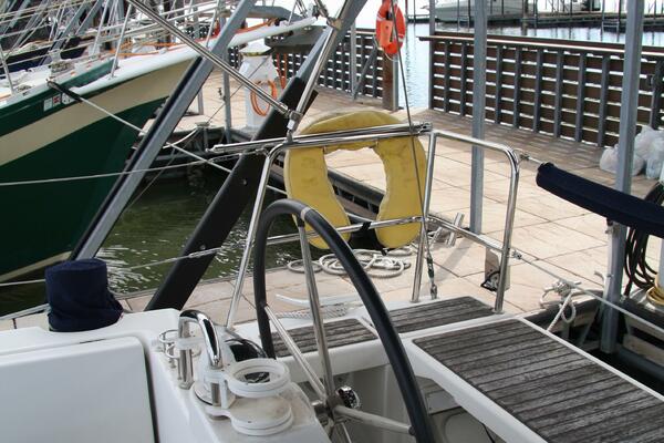 Knot On Call 41ft Beneteau Yacht For Sale