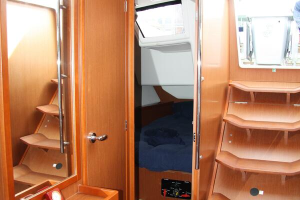 Knot On Call 41ft Beneteau Yacht For Sale
