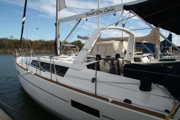 Knot On Call 41ft Beneteau Yacht For Sale