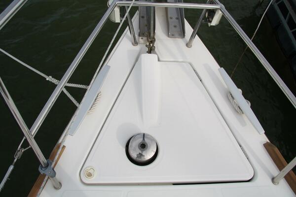 Knot On Call 41ft Beneteau Yacht For Sale