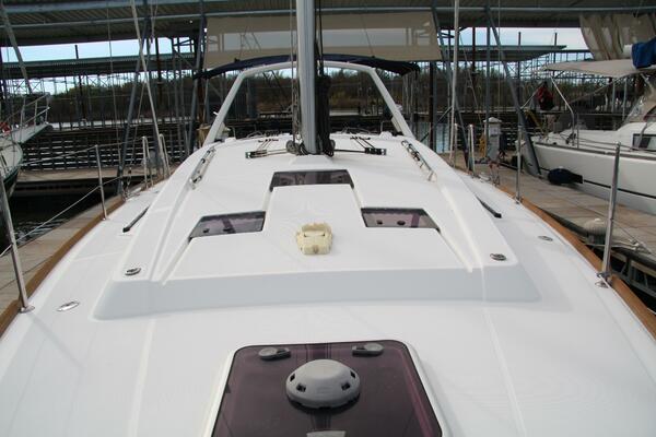 Knot On Call 41ft Beneteau Yacht For Sale