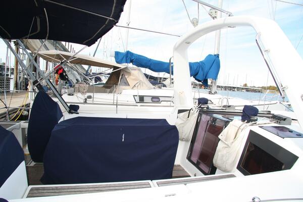 Knot On Call 41ft Beneteau Yacht For Sale