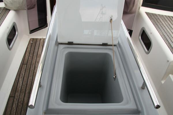 Knot On Call 41ft Beneteau Yacht For Sale