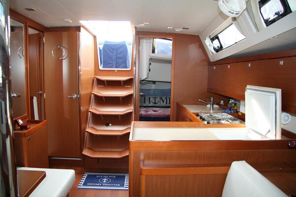Knot On Call 41ft Beneteau Yacht For Sale
