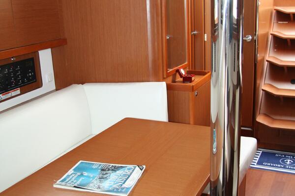Knot On Call 41ft Beneteau Yacht For Sale