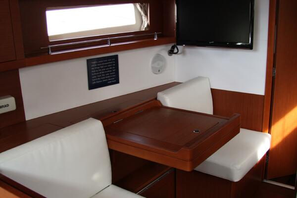 Knot On Call 41ft Beneteau Yacht For Sale