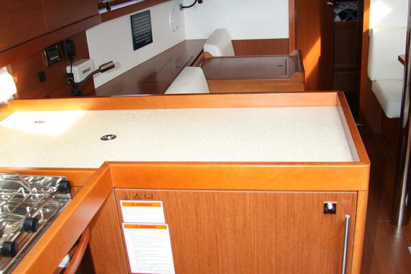 Knot On Call 41ft Beneteau Yacht For Sale