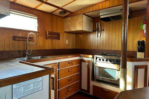 Photo of the 1986 Custom Hansen 48 Pilothouse Trawler