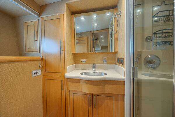 Westport 112 Yacht For Sale