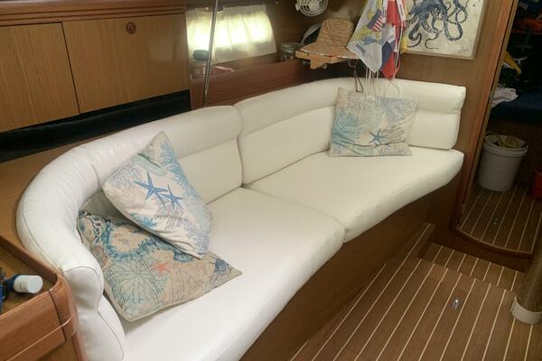 Salty Solution 42ft Jeanneau Yacht For Sale