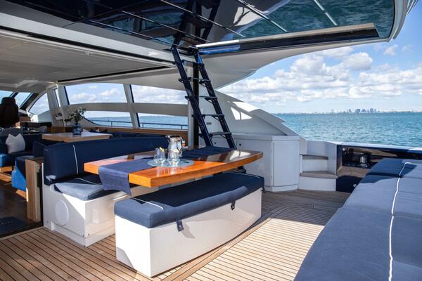 DOROTHY ANN 82ft Pershing Yacht For Sale