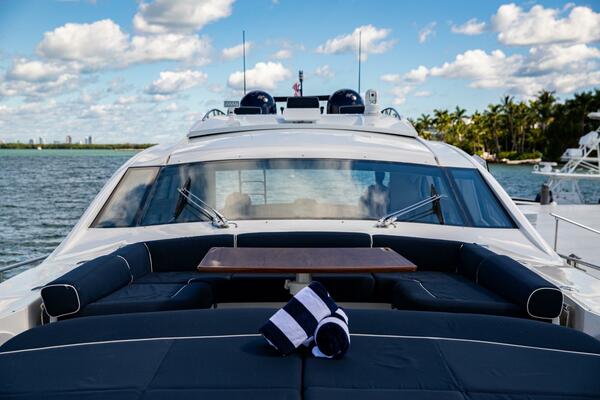 DOROTHY ANN 82ft Pershing Yacht For Sale