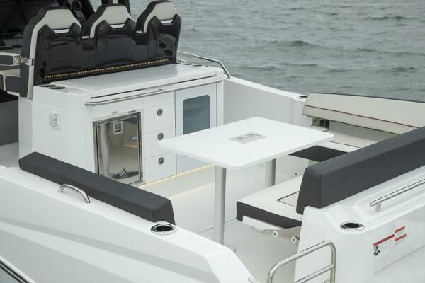 35ft Jeanneau Yacht For Sale