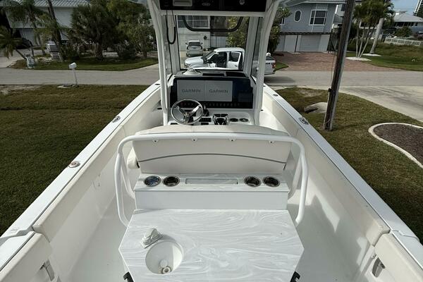 28ft Sea Hunt Yacht For Sale