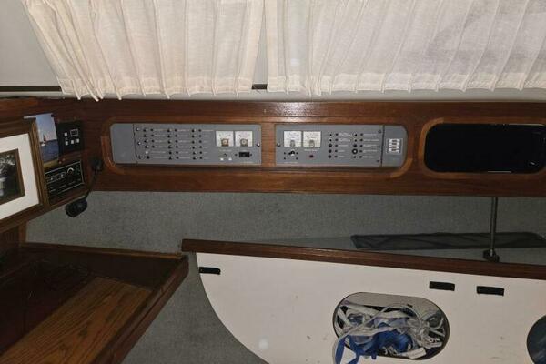 35ft S2 Yacht For Sale