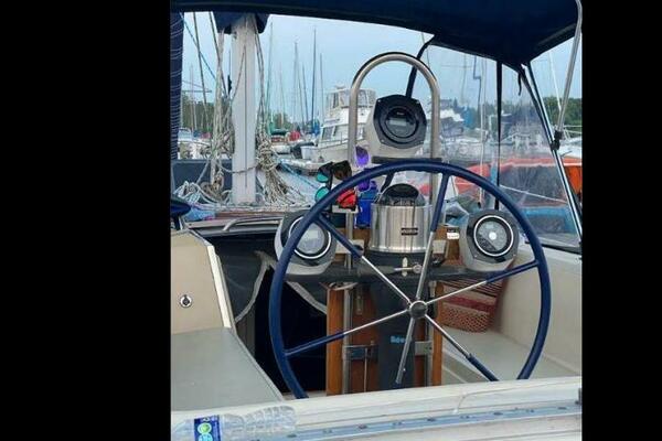 35ft S2 Yacht For Sale