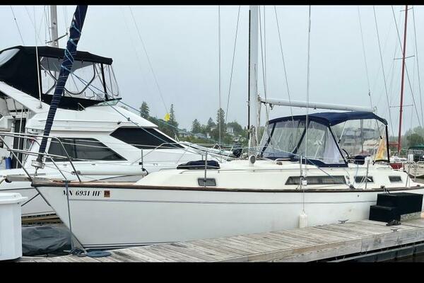 35ft S2 Yacht For Sale