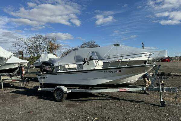 17-ft-Boston Whaler-2015-170 Montauk- Norwalk Connecticut United States  yacht for sale