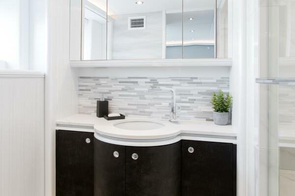 CRESCENT LADY 117ft Crescent Yacht For Sale