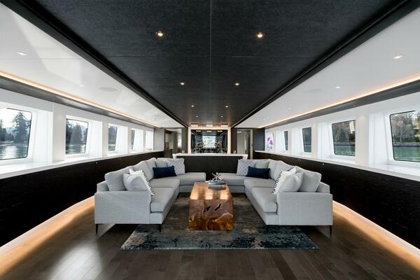 CRESCENT LADY 117ft Crescent Yacht For Sale