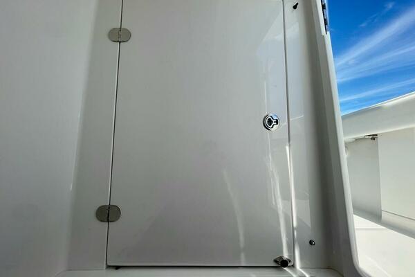 37ft Bahama Yacht For Sale