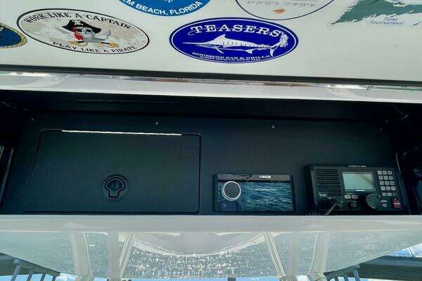 Bahama 37CC Yacht For Sale