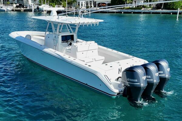 37ft Bahama Yacht For Sale