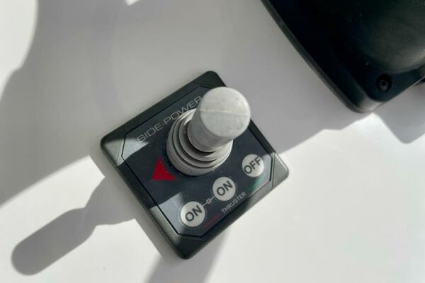 37ft Bahama Yacht For Sale