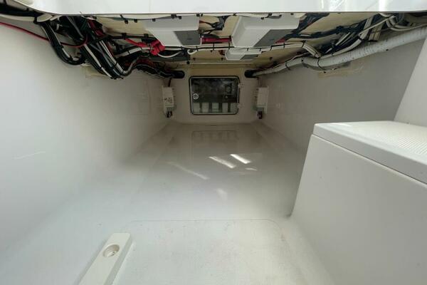 37ft Bahama Yacht For Sale