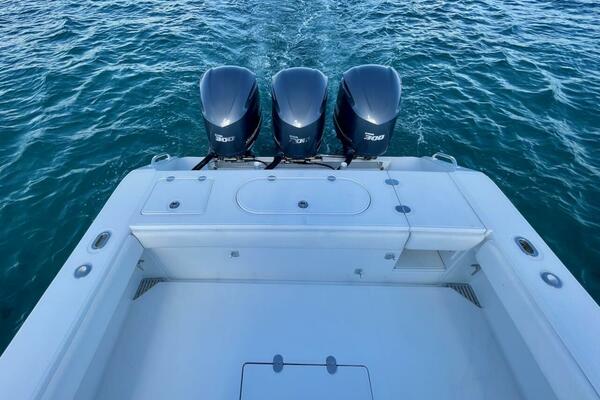 37ft Bahama Yacht For Sale