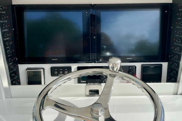 37ft Bahama Yacht For Sale