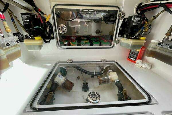 Bahama 37CC Yacht For Sale