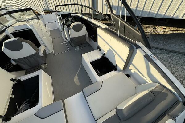 25ft Sea Doo Sport Boats Yacht For Sale