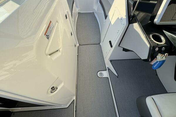 25ft Sea Doo Sport Boats Yacht For Sale