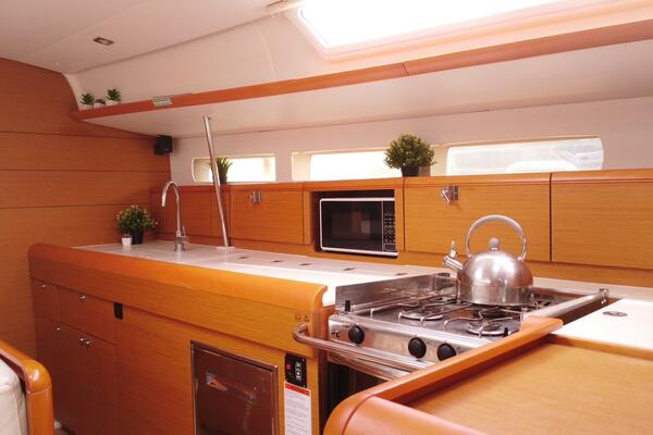 Ivoire 50ft Jeanneau Yacht For Sale